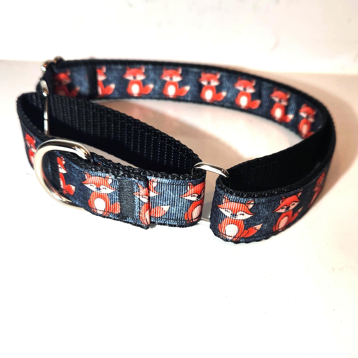 Red Skull & Crossbones Dog Collar – 1 inch Wide | Multiple Styles and Sizes Available