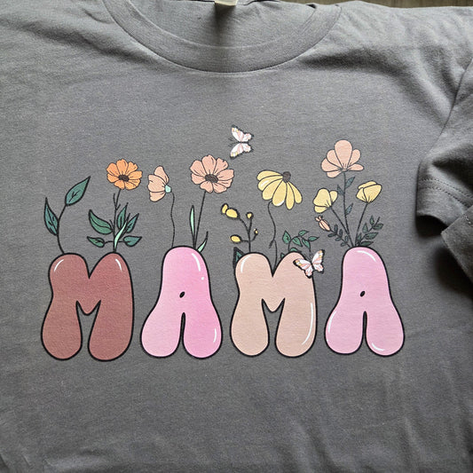 Groovy Mama Wildflower T-Shirt - Floral Bubble Letter Graphic Tee - Boho Motherhood Gift - Women's Medium Charcoal Grey Shirt